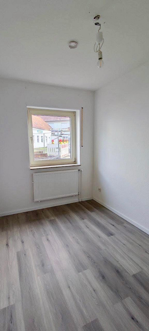 Von privat - schöne 3-Zi.-Whg. + Garten + Terrasse in Paderborn Schloß Neuhaus, ruhige + tolle Lage – Paderborn OT Schloß Neuhaus(Schloß Neuhaus) – Vorschaubild 13