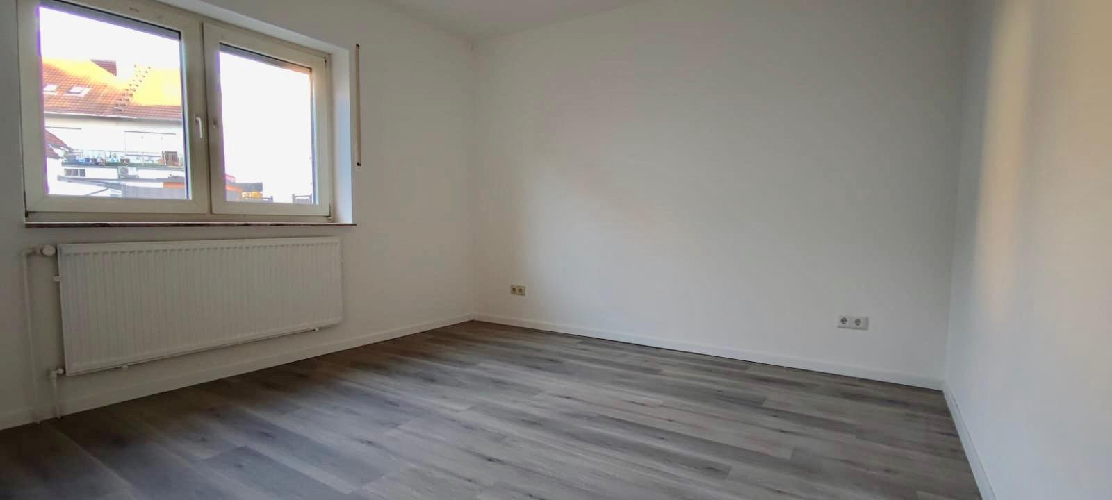 Von privat - schöne 3-Zi.-Whg. + Garten + Terrasse in Paderborn Schloß Neuhaus, ruhige + tolle Lage – Paderborn OT Schloß Neuhaus(Schloß Neuhaus) – Vorschaubild 9