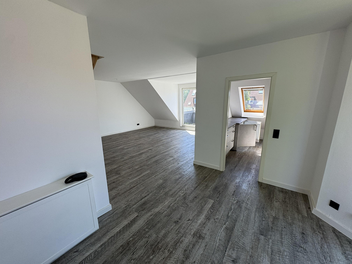 Komfort- 3-Raumwohnung mit Balkon und Tiefgaragen- Stellplatz im Hansapark – Sonnenallee 20, 39116 Magdeburg(Sudenburg) – Vorschaubild 13