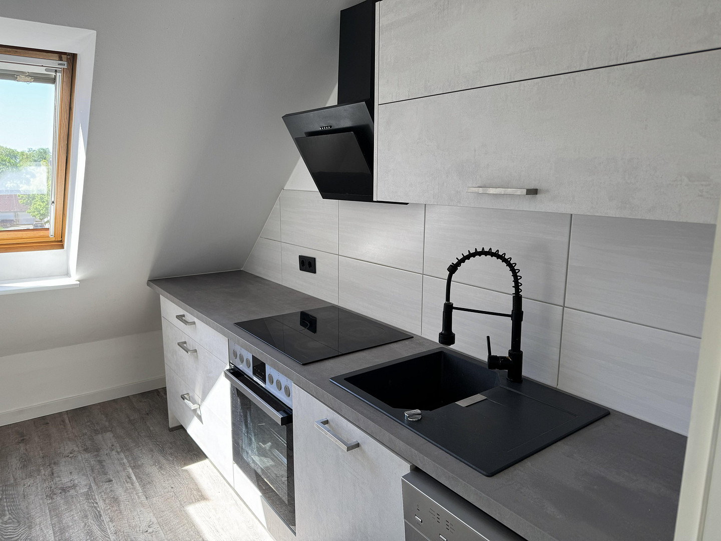Komfort- 3-Raumwohnung mit Balkon und Tiefgaragen- Stellplatz im Hansapark – Sonnenallee 20, 39116 Magdeburg(Sudenburg) – Vorschaubild 19