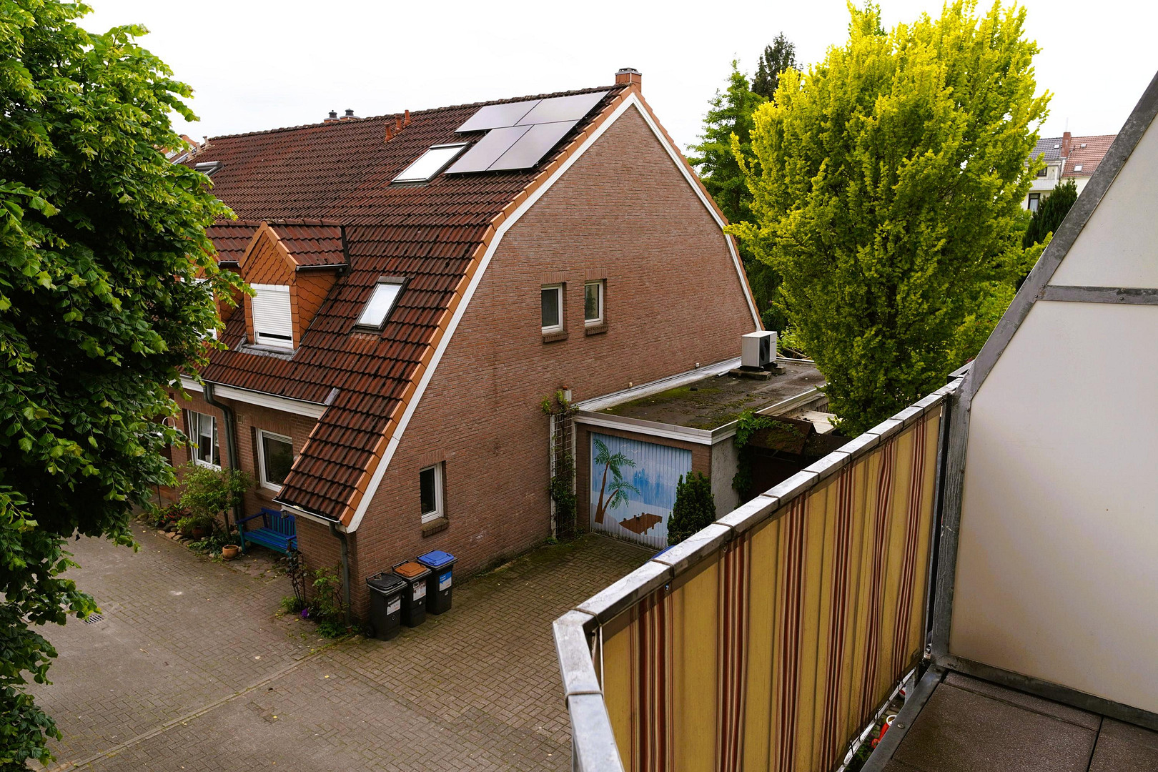 Wunderschöne 3-Zimmer-Wohnung mit Garage, Balkon, Keller und Badewanne – Bremen(Neustadt) – Vorschaubild 3