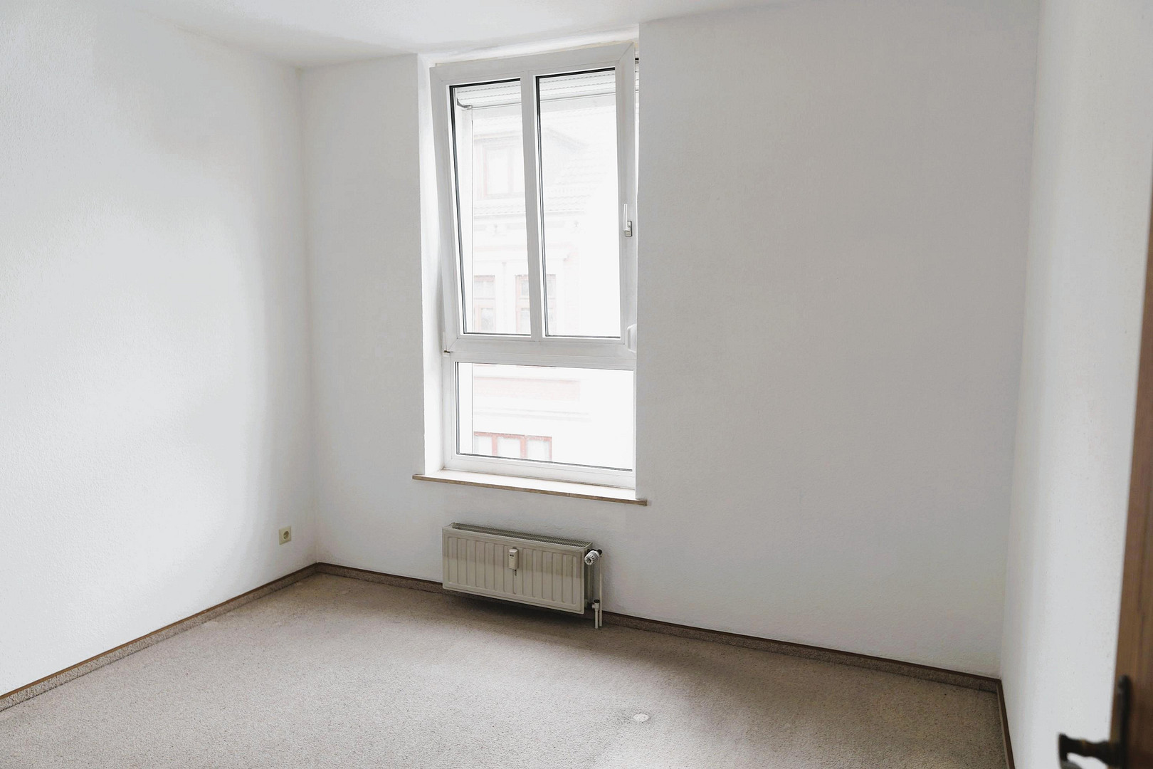 Wunderschöne 3-Zimmer-Wohnung mit Garage, Balkon, Keller und Badewanne – Bremen(Neustadt) – Vorschaubild 23