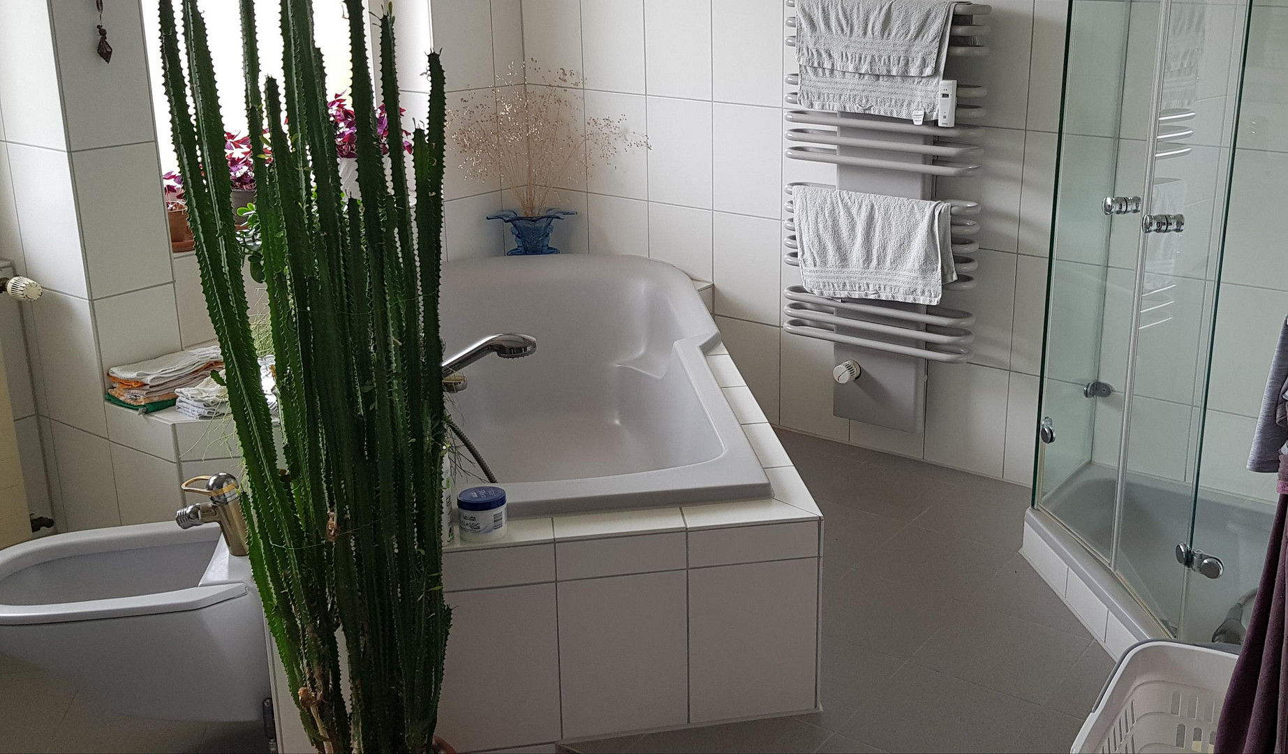 Großzügige, sonnenverwöhnte 4-5-Zi.Whng. in STUTTGART – Stuttgart(Möhringen) – Vorschaubild 4