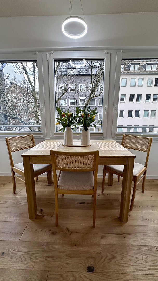 NEU saniert: Möblierte Wohnung Citylage, Einbauküche, Parkett, WLAN – Oberbilker Allee 39, 40215 Düsseldorf(Friedrichstadt) – Vorschaubild 10