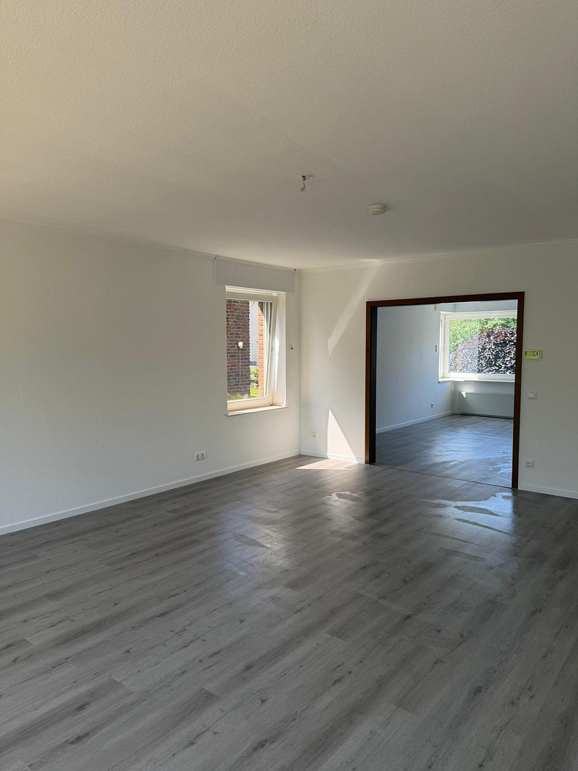 Schöne und ruhige 2-Zimmer Wohnung mit Gäste-WC und Bad inklusive Balkon auf 98m² – Eilendorfer Straße 102, 52078 aachen(Brand) – Vorschaubild 5