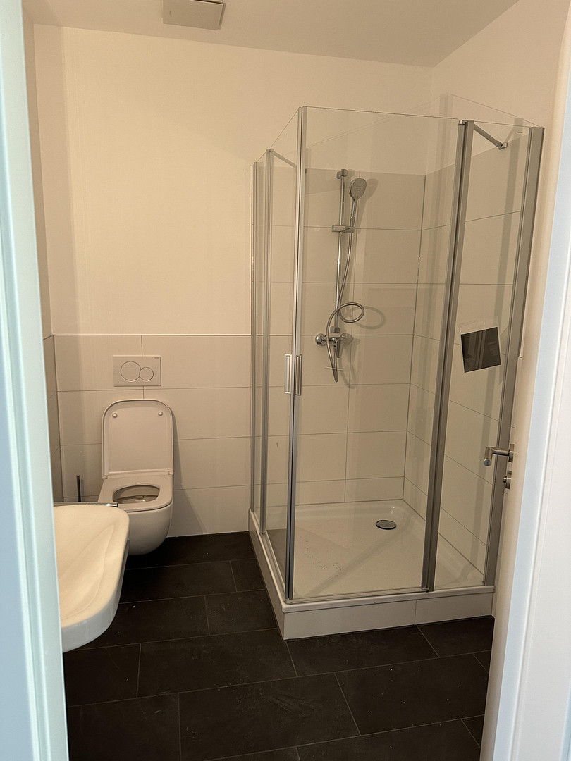 Renovierte 3 - Zimmer Wohnung direkt am Rotkreuzplatz – Nymphenburger Straße 166, 80634 München(Neuhausen) – Vorschaubild 5