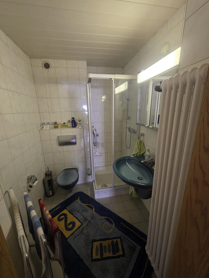 Große Wohnung die auch in 2 Wohnungen umgewandelt werden kann – 45476 Mülheim an der Ruhr(Styrum) – Vorschaubild 8