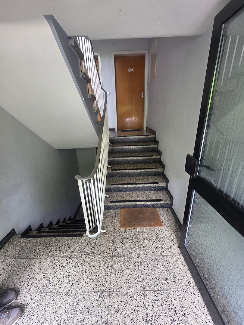 Große Wohnung die auch in 2 Wohnungen umgewandelt werden kann – 45476 Mülheim an der Ruhr(Styrum) – Vorschaubild 3