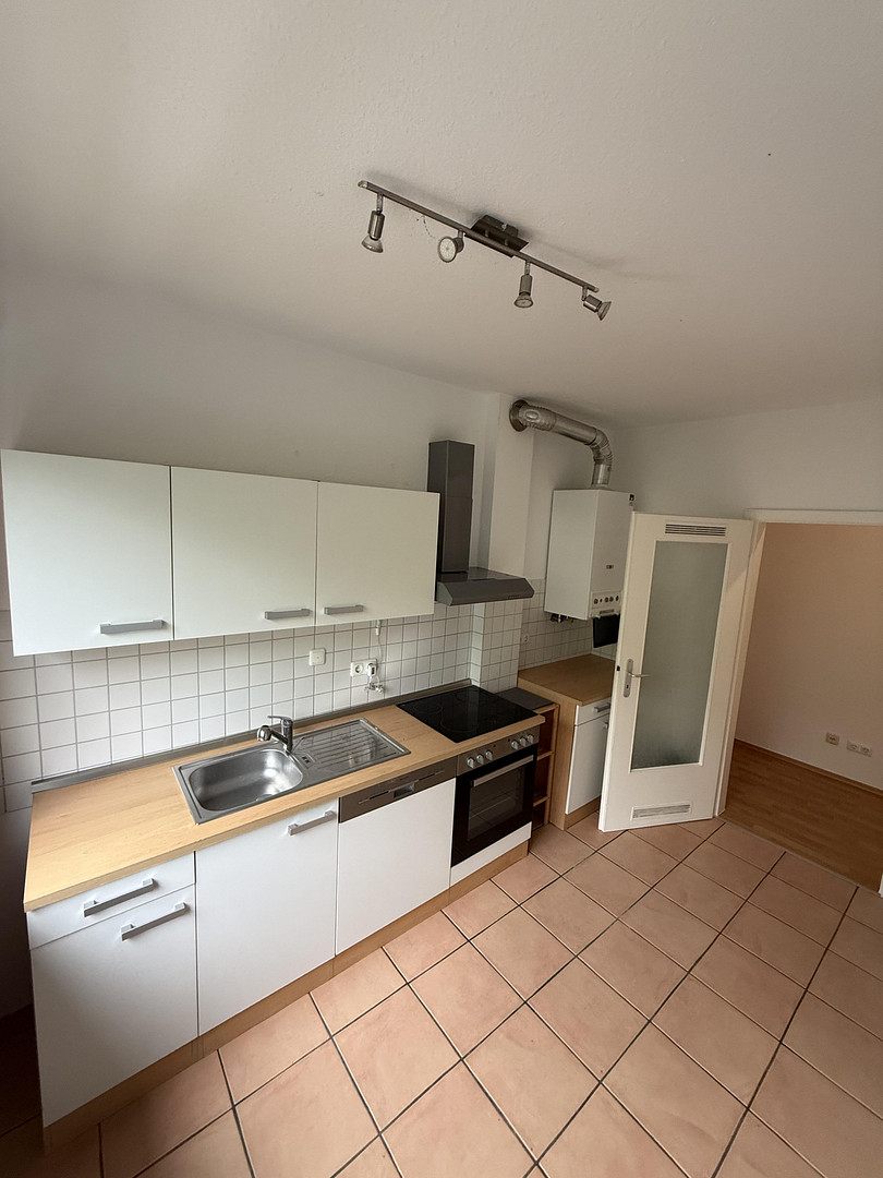 2 Zimmer Wohnung mit Balkon + Küche in guter Lage – Susannastr.19, 45136 Essen(Rüttenscheid) – Vorschaubild 4