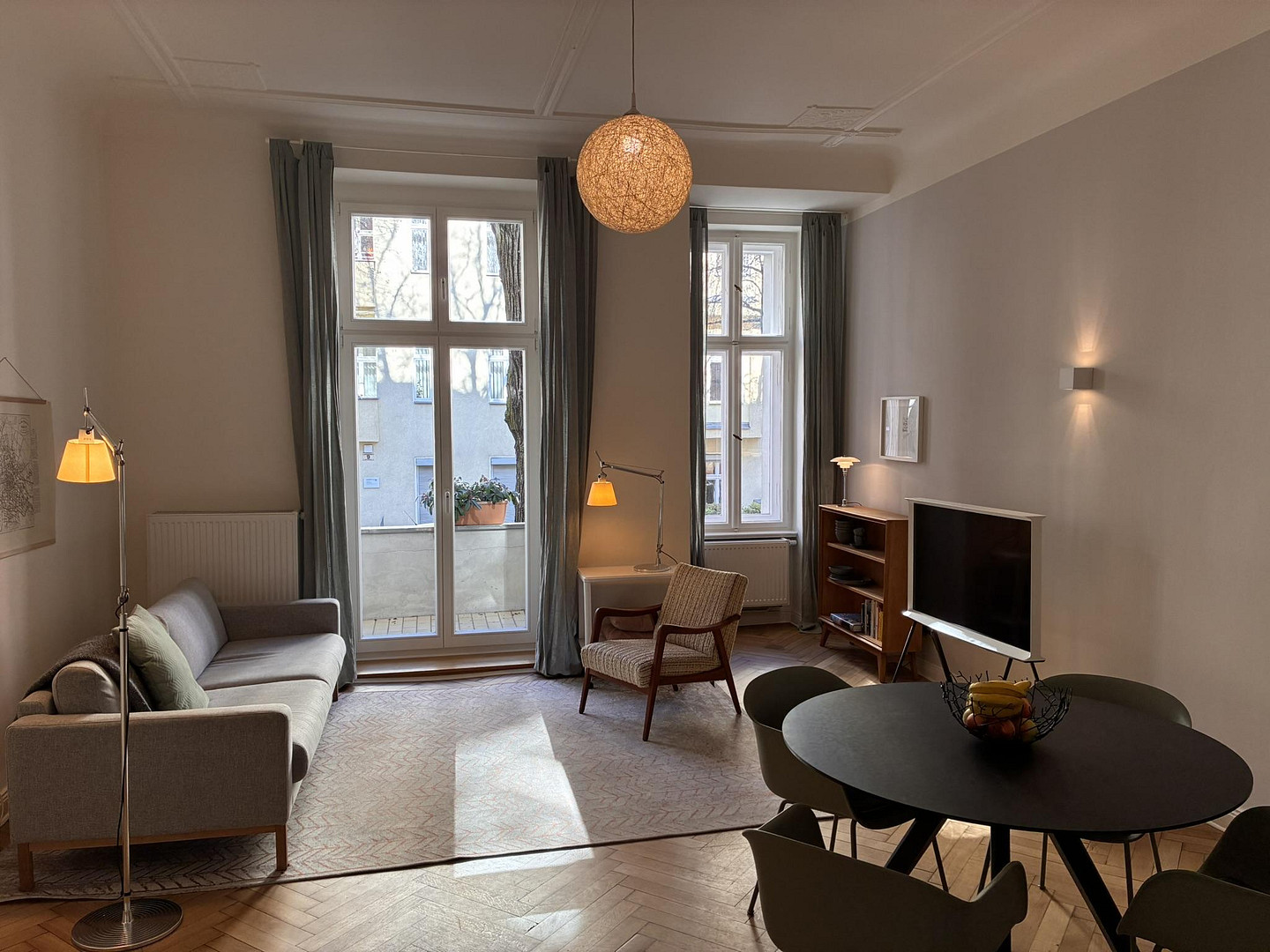 Bezugsfertig & Provisionsfrei: Sanierter Altbau-Traum mit Balkon, 2 Bädern, EBK und Kamin in Toplage – Berlin(Steglitz) – Vorschaubild 3
