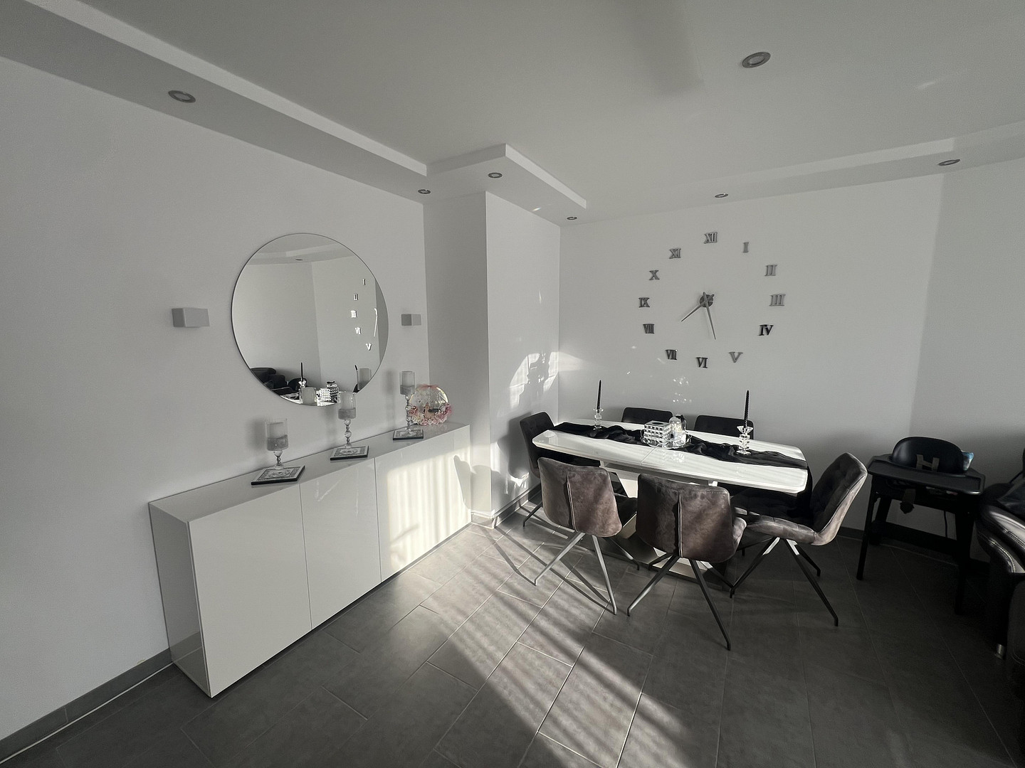 Geschmackvolle 3-Zimmer-Wohnung mit Einbauküche  in Augsburg-Oberhausen/Bärenwirt – Augsburg(Oberhausen) – Vorschaubild 4