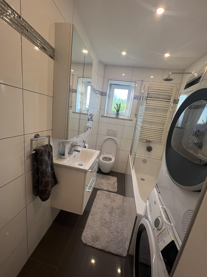 Geschmackvolle 3-Zimmer-Wohnung mit Einbauküche  in Augsburg-Oberhausen/Bärenwirt – Augsburg(Oberhausen) – Vorschaubild 15
