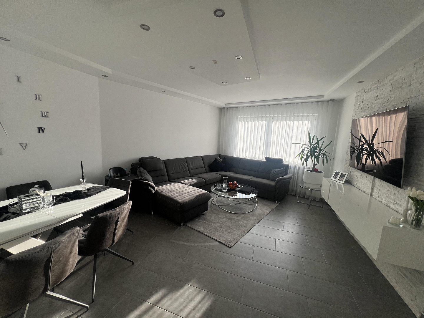 Geschmackvolle 3-Zimmer-Wohnung mit Einbauküche  in Augsburg-Oberhausen/Bärenwirt – Augsburg(Oberhausen) – Vorschaubild 5