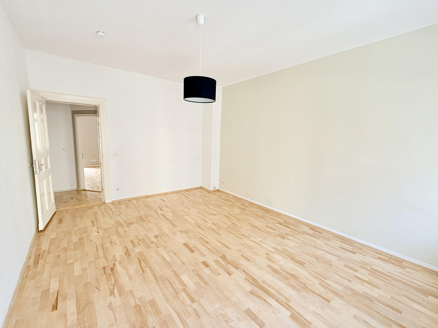 Modernisiert & bezugsfertig: Helle 2-Zimmer-Altbauwohnung mit Balkon in gepflegter Lage – Schnellerstraße 54, 12439 Berlin(Niederschöneweide) – Vorschaubild 6