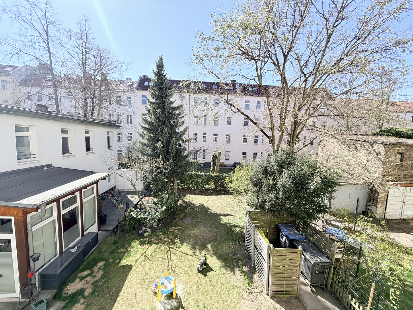 Modernisiert & bezugsfertig: Helle 2-Zimmer-Altbauwohnung mit Balkon in gepflegter Lage – Schnellerstraße 54, 12439 Berlin(Niederschöneweide) – Vorschaubild 13
