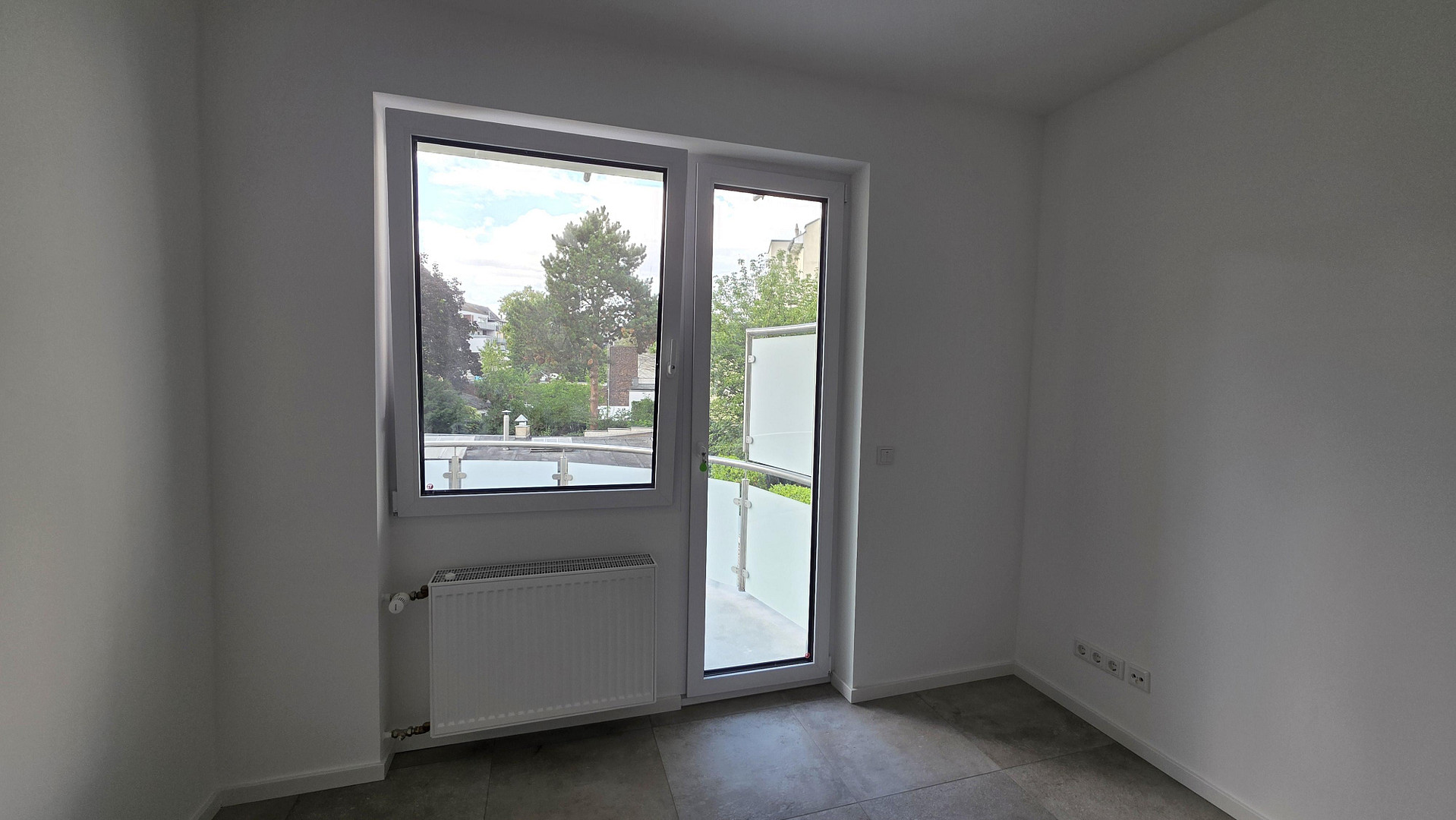 Lichtdurchflutete Wohnung mit 2 Balkonen (Erstbezug nach Komplettsanierung mit Einbauküche) – Düsseldorf(Unterbilk) – Vorschaubild 7