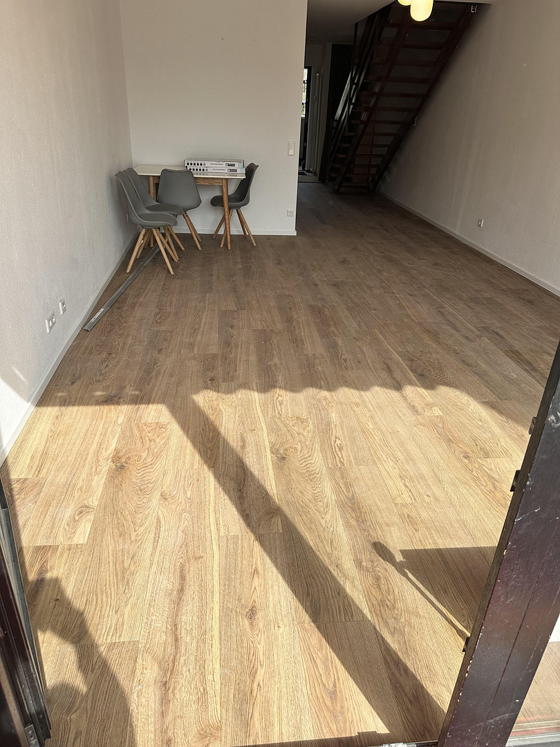 „Zwei Ebenen, zwei Welten – Leben, Entspannen und Arbeiten perfekt getrennt“ Provisionfrei – Glocken str. 24, 40476 Düsseldorf(Derendorf) – Vorschaubild 3