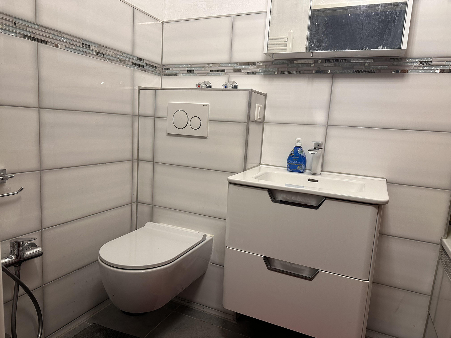 „Zwei Ebenen, zwei Welten – Leben, Entspannen und Arbeiten perfekt getrennt“ Provisionfrei – Glocken str. 24, 40476 Düsseldorf(Derendorf) – Vorschaubild 12