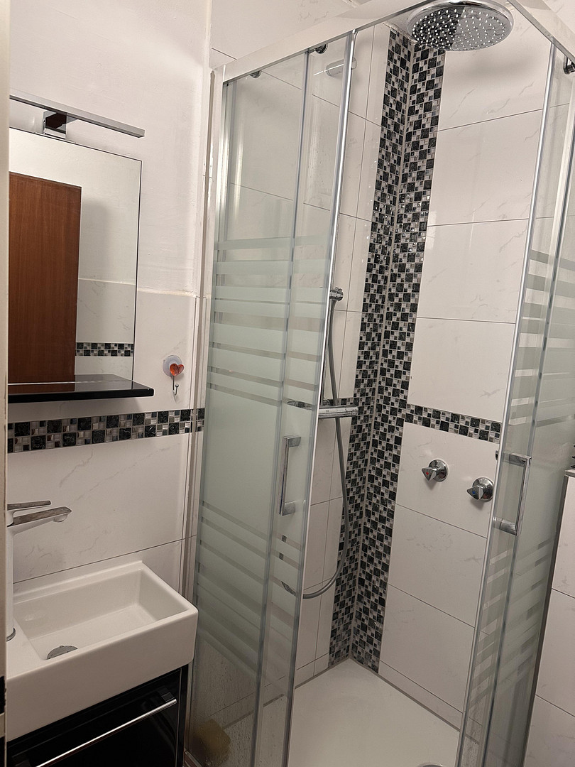„Zwei Ebenen, zwei Welten – Leben, Entspannen und Arbeiten perfekt getrennt“ Provisionfrei – Glocken str. 24, 40476 Düsseldorf(Derendorf) – Vorschaubild 11