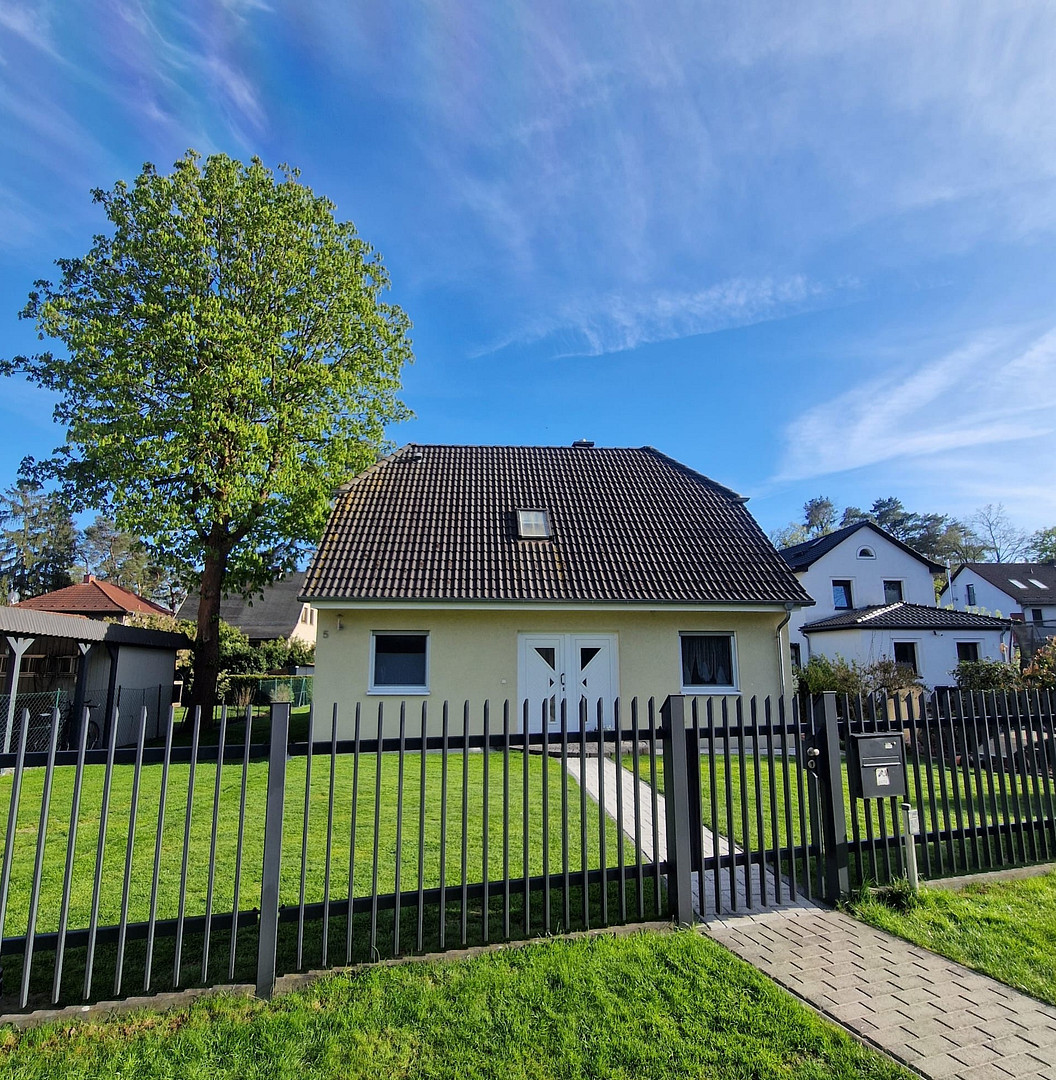 Einziehen statt Renovieren – hochwertig saniertes Familienhaus mit Erdwärme und Traumgarten – Glienicke/Nordbahn – Vorschaubild 16