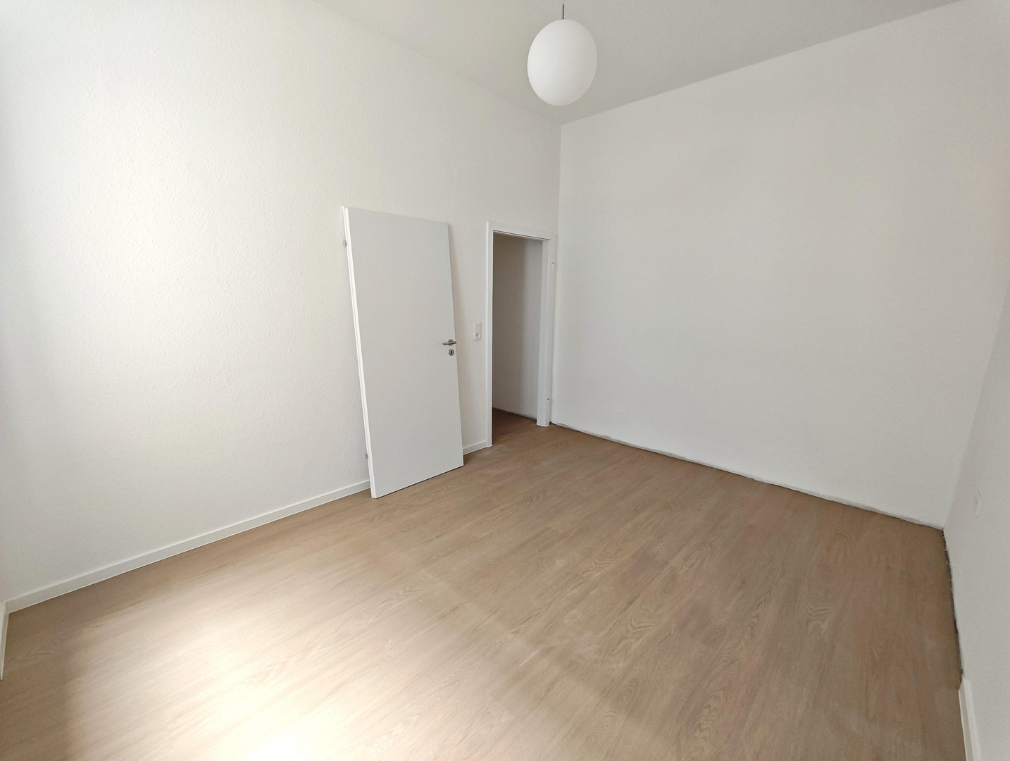 Renovierte 3,5-Zimmer-Wohnung mit Altbaucharme in Mannheimer Toplage – Augartenstraße 17, 68165 Mannheim – Vorschaubild 4