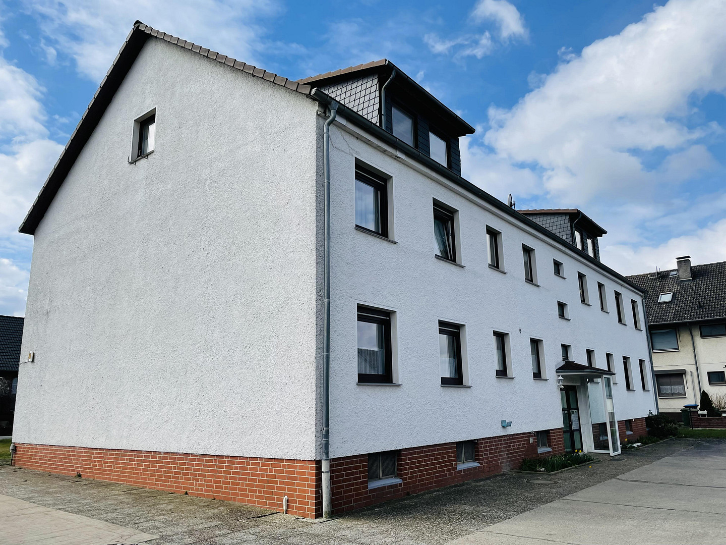 Sanierte 4-Zimmer Dachgeschosswohnung inkl. Außenstellplatz – Südstraße 8, 38446 Wolfsburg(Neindorf) – Vorschaubild 11