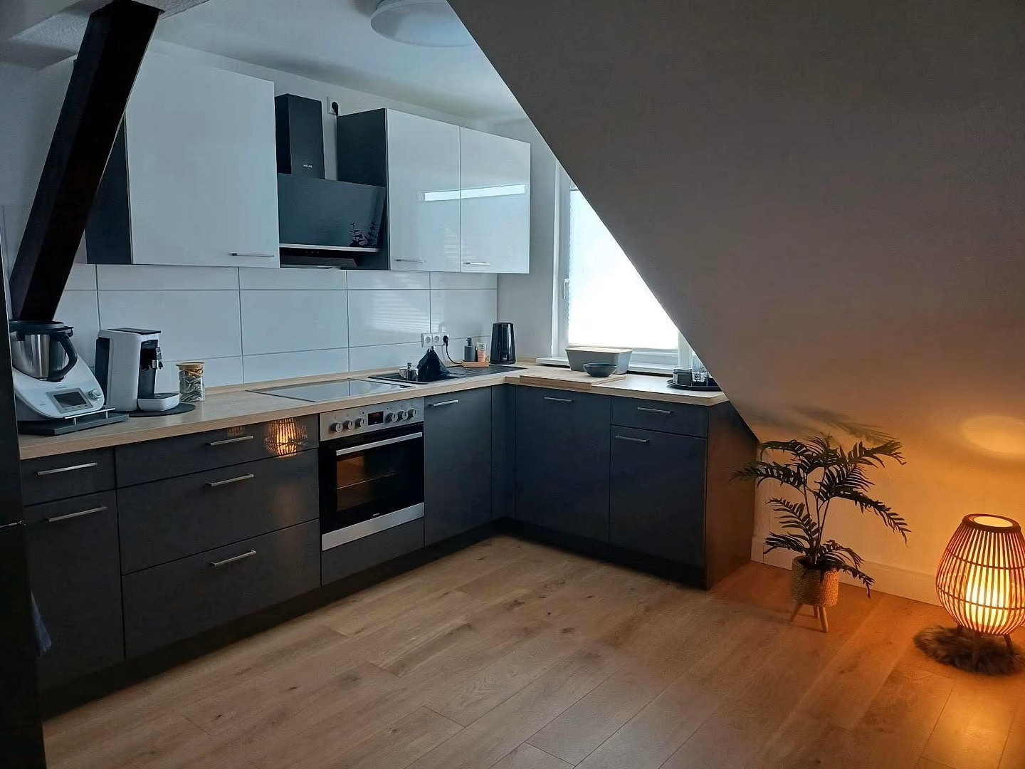 Sanierte 4-Zimmer Dachgeschosswohnung inkl. Außenstellplatz – Südstraße 8, 38446 Wolfsburg(Neindorf) – Vorschaubild 7