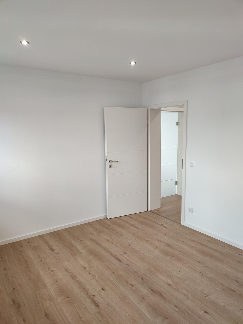 Neubau mit vielseitigen Nutzungsmöglichkeiten in zentraler Lage in Grafenau – Pandurengasse 8, 94481 Grafenau – Vorschaubild 7