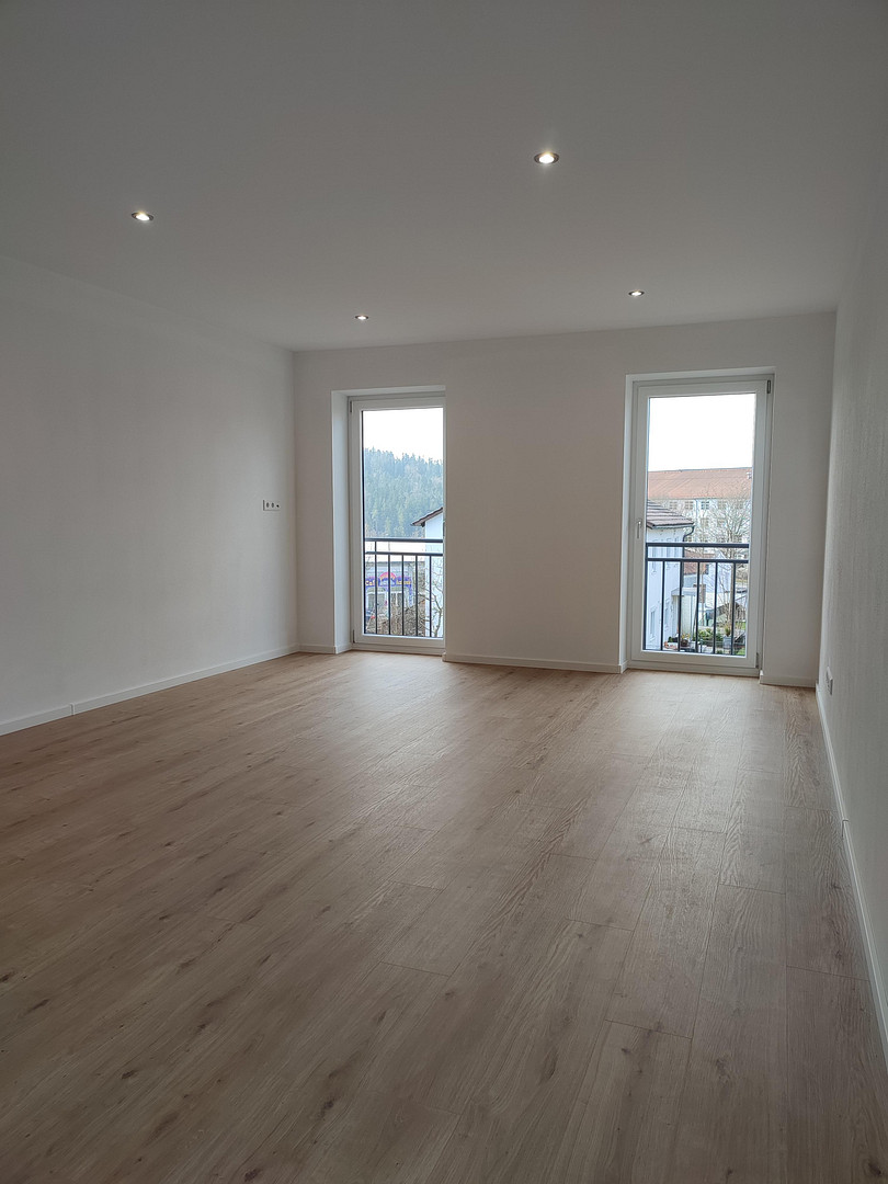 Neubau mit vielseitigen Nutzungsmöglichkeiten in zentraler Lage in Grafenau – Pandurengasse 8, 94481 Grafenau – Vorschaubild 4