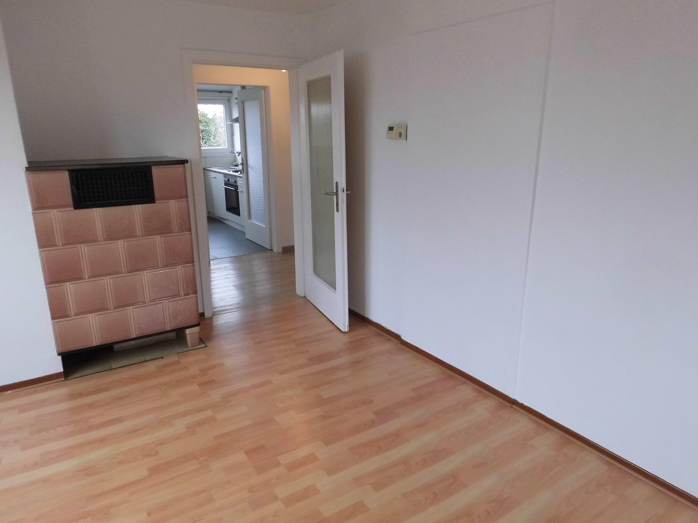 3 Zimmer Wohnung mit Stadtbahnanschluss – Stuttgart(Bad Cannstatt) – Vorschaubild 2
