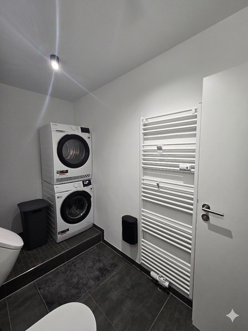Zentrale Lage & Panorama-Ausblick: Kernsanierte Komfort-Wohnung ohne Makler! – Glashüttenstraße 25, 51143 Köln(Porz) – Vorschaubild 17