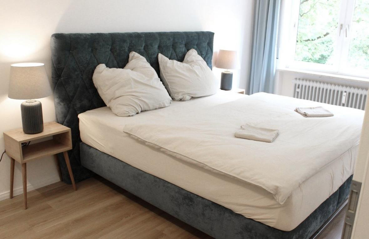 Helle 2-Zimmer-Wohnung, ruhige Lage in Moosach, Balkon mit Blick ins Grüne, möbliert übernehmbar – 80992 München(Moosach) – Vorschaubild 12