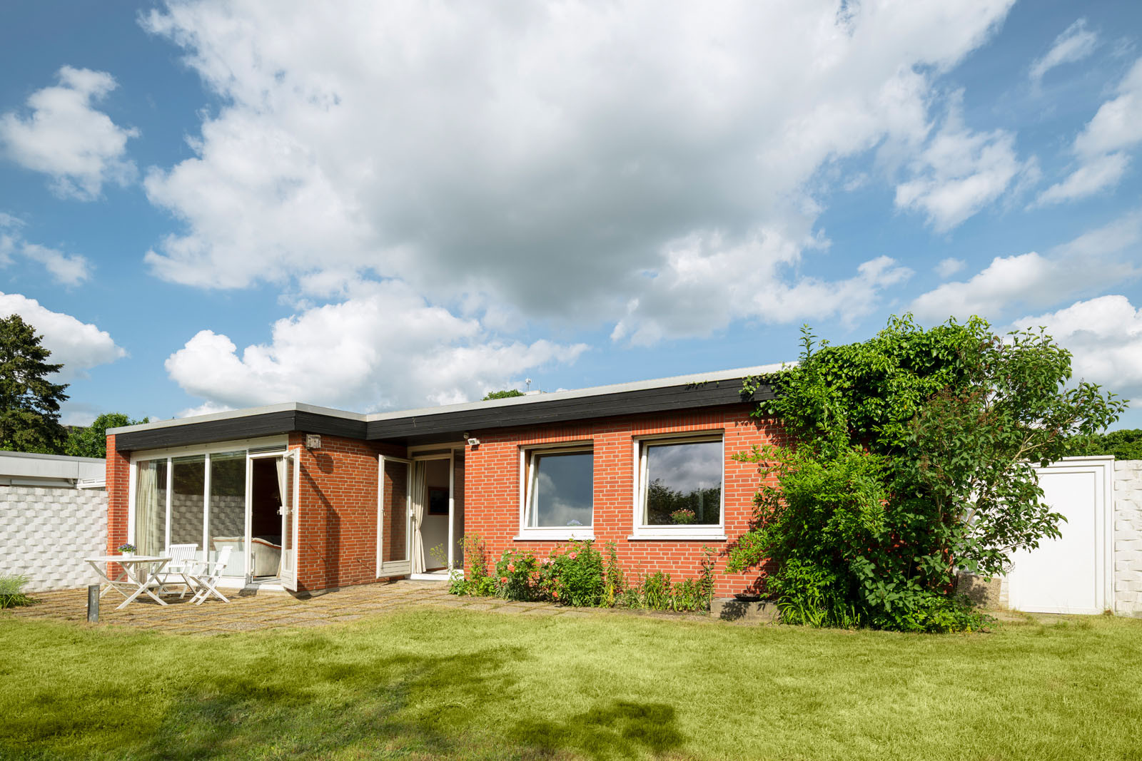 Charmanter Bungalow in ruhiger Lage des Kurfürstenviertels mit Garten, Garage und riesigem Keller – 28329 Bremen(Vahr) – Vorschaubild 2