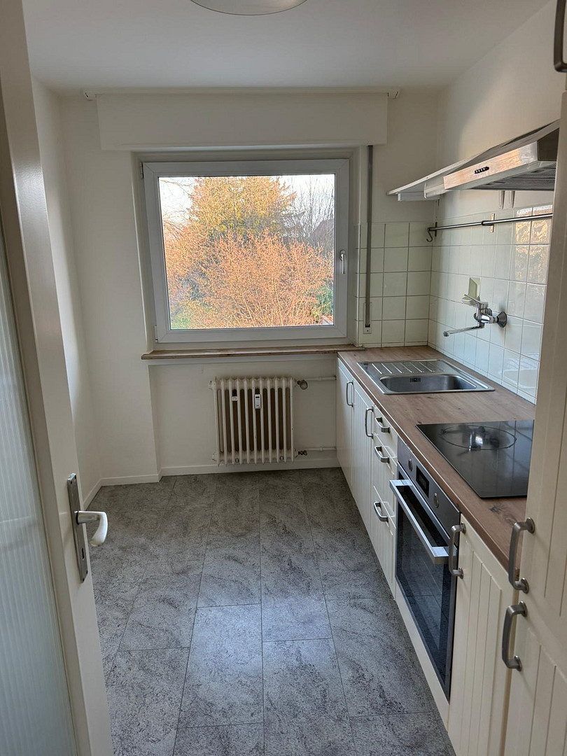 Modernes Wohnen: Helle 2-Zimmer-Wohnung mit sonnigem Balkon in Stuttgart-Stammheim – 70439 Stuttgart(Stammheim) – Vorschaubild 5
