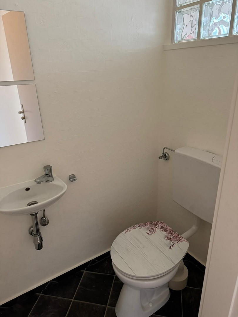 Modernes Wohnen: Helle 2-Zimmer-Wohnung mit sonnigem Balkon in Stuttgart-Stammheim – 70439 Stuttgart(Stammheim) – Vorschaubild 7