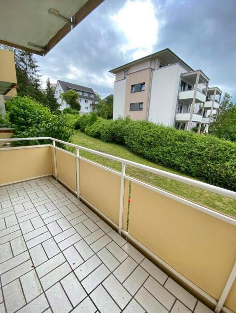 Einziehen und wohlfühlen ! Ideale, geräumige 2-Zimmer-Wohnung mit Balkon, Einbauküche und Stellplatz – Hauberrisserstraße 25, 65189 Wiesbaden – Vorschaubild 16