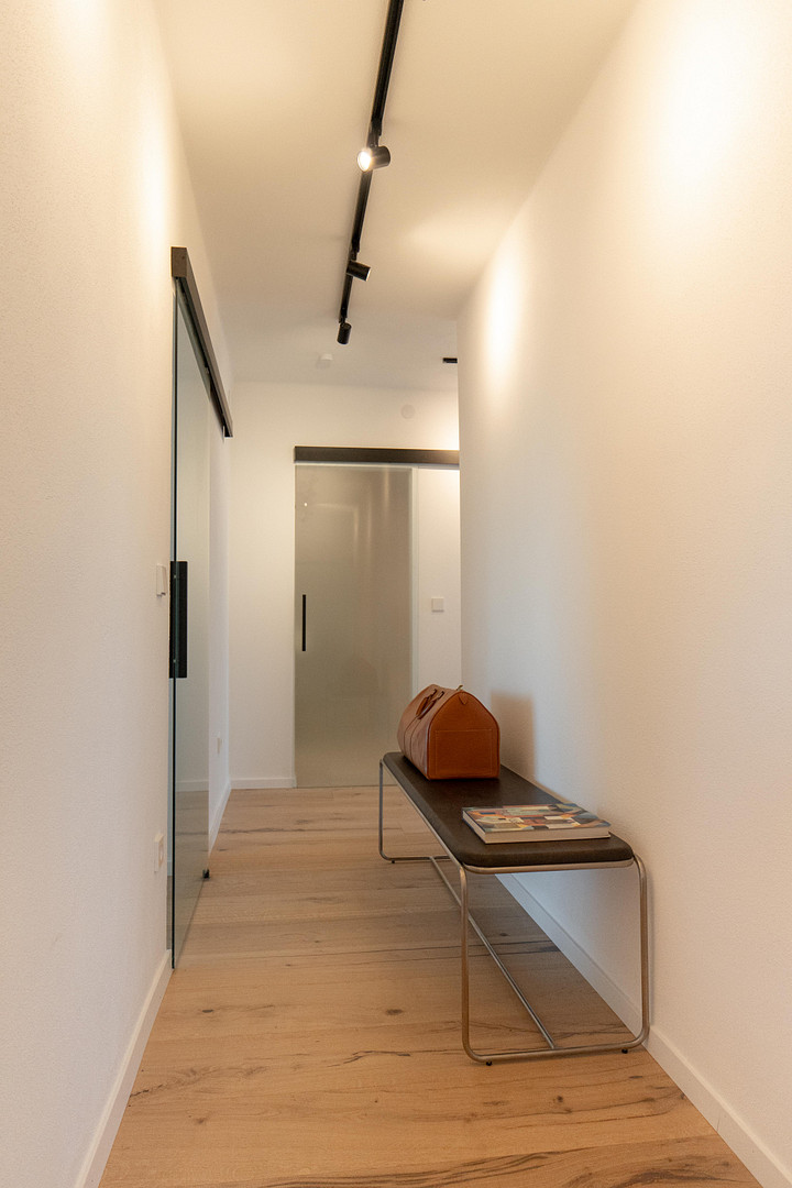 WOHNEN AM LECH: HOCHWERTIG SANIERTE 4-ZIMMER WOHNUNG - BEZUGSFREI & OHNE MAKLERPROVISON – Lützowstraße 3, 86167 Augsburg Lechhausen(Lechhausen) – Vorschaubild 3