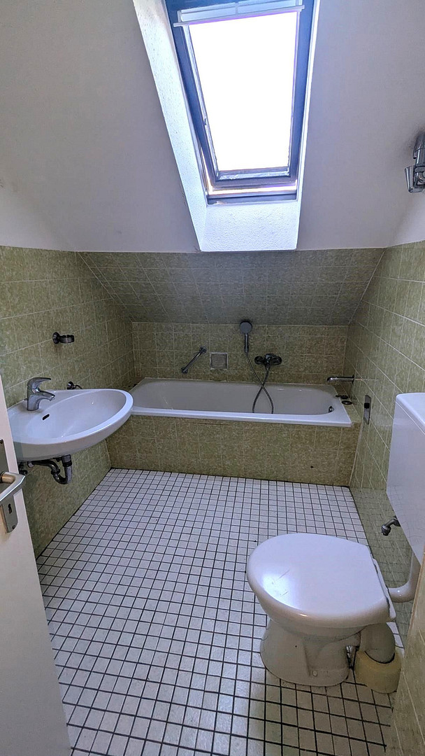 helle, gut geschnittene 2-Zimmer Wohnung in Dortmund Hombruch – Löttringhauser Str. 54, 44225 Dortmund(Hombruch) – Vorschaubild 2