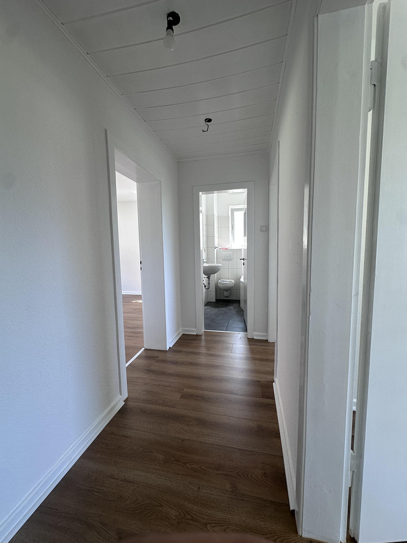 Frisch renovierte 2,5 Raum-Wohnung in Oberhausen-Dümpten – Feldmannstr. 85, 46045 Oberhausen(Dümpten) – Vorschaubild 9