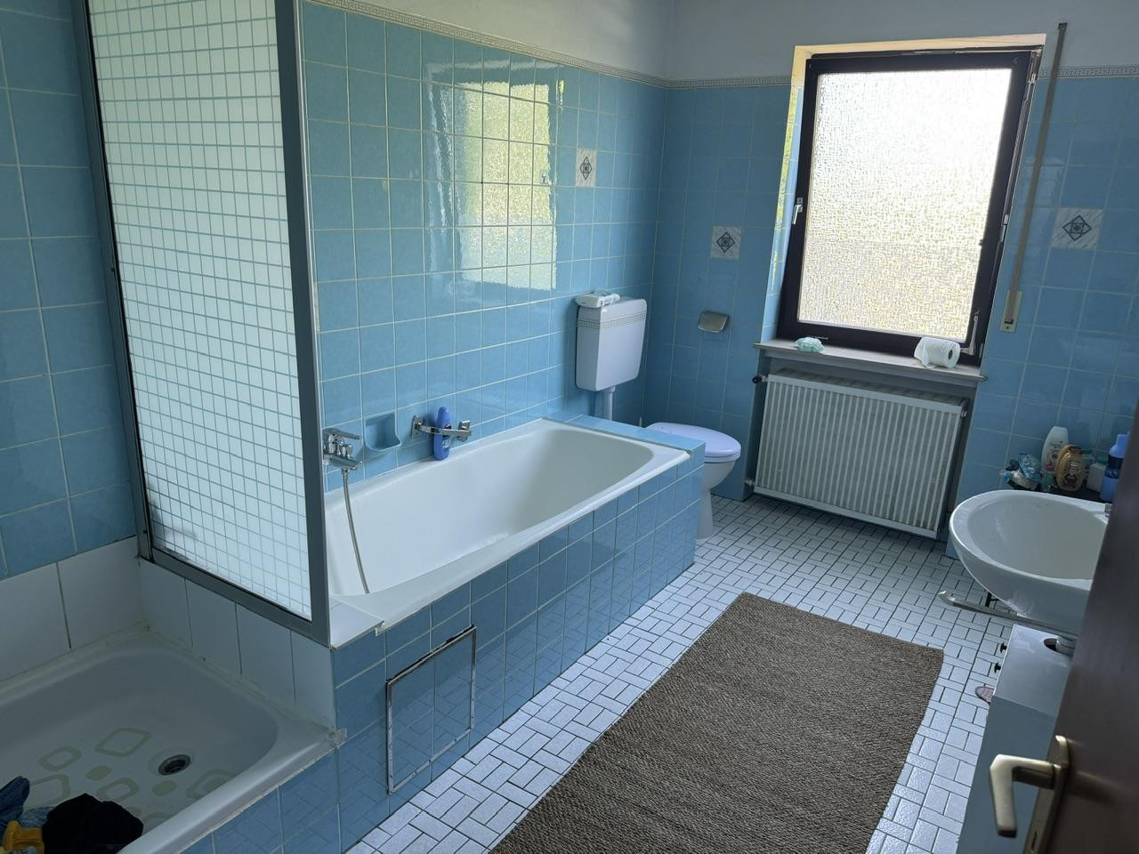Vielseitiges Dreifamilienhaus in Top-Lage von Graben-Neudorf (OT Neudorf) – Graben-Neudorf(Neudorf) – Vorschaubild 32