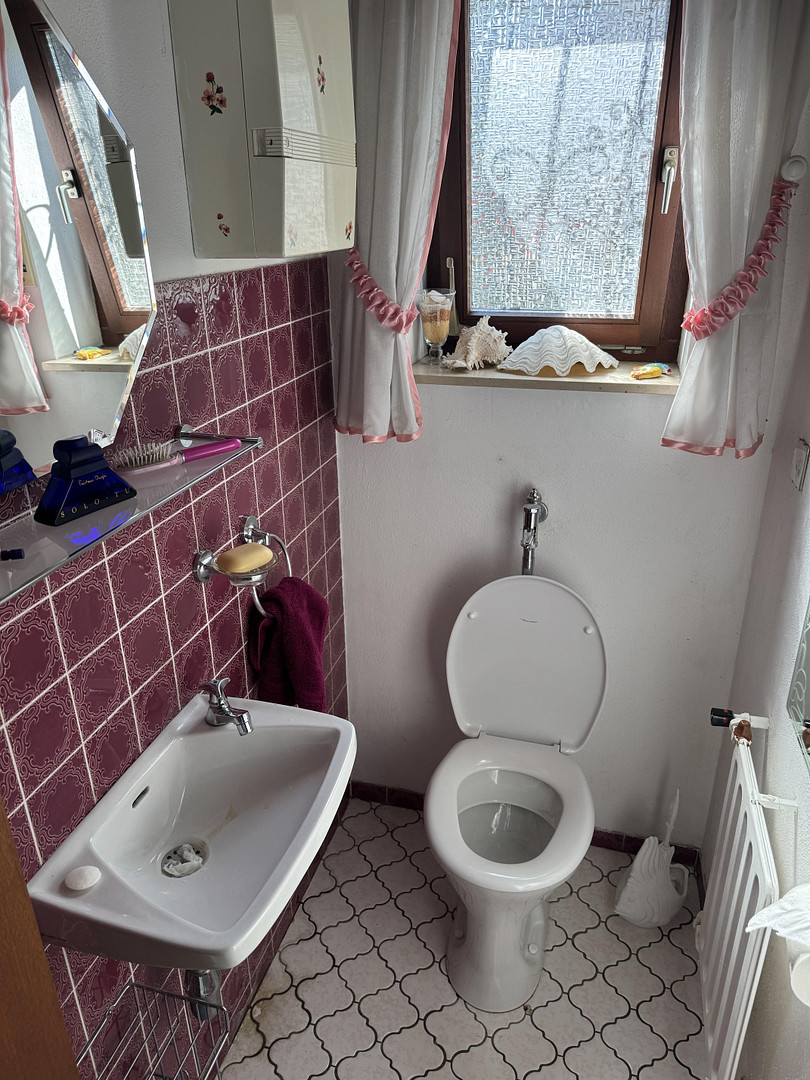 Vielseitiges Dreifamilienhaus in Top-Lage von Graben-Neudorf (OT Neudorf) – Graben-Neudorf(Neudorf) – Vorschaubild 27