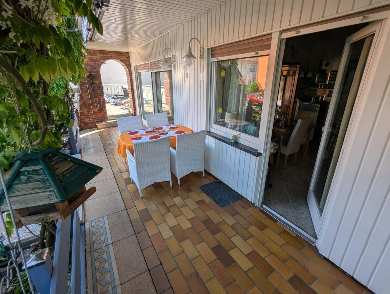 Vielseitiges Dreifamilienhaus in Top-Lage von Graben-Neudorf (OT Neudorf) – Graben-Neudorf(Neudorf) – Vorschaubild 14