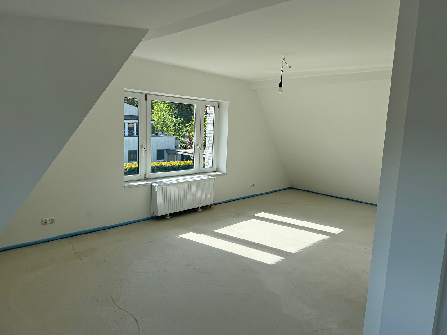 Großes Einfamilienhaus mit Einliegerwohnung in Hamburg Schnelsen – Suhmweg 5, 22457 Hamburg(Schnelsen) – Vorschaubild 6