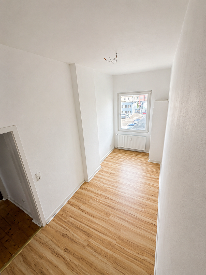 Großzügige 3-Zimmer-Wohnung mit offener Wohnküche und Hauswirtschaftsraum – Feldherrnstr. 3, 44147 Dortmund(Mitte) – Vorschaubild 4
