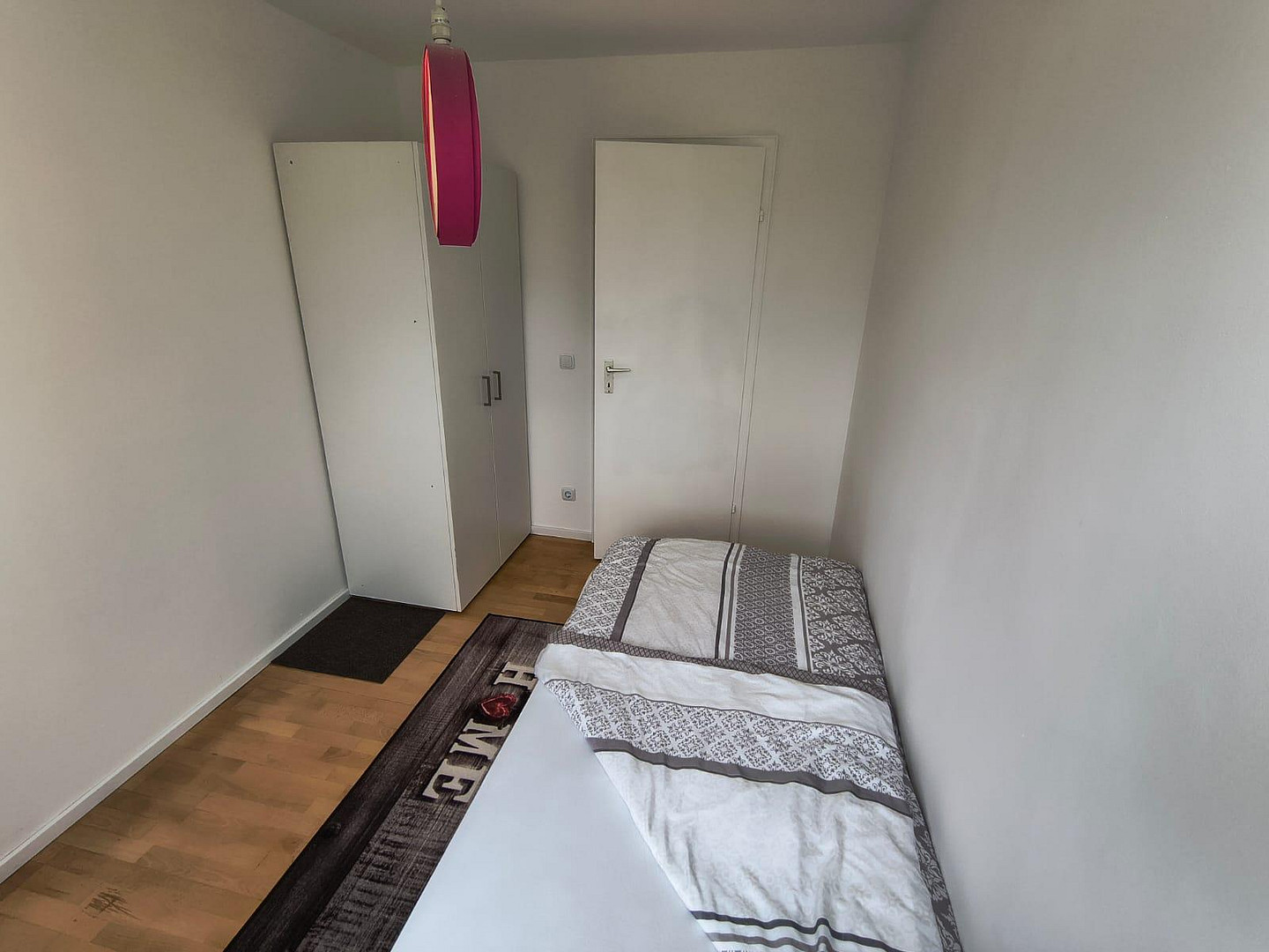 3 WG Zimmer in 3-4er WG Zimmer 1 -- 900 € / Zimmer 2 -- 800 € / Zimmer 3 -- 700 € – Karl-Marx-Ring 92, 81735 München-Ramersdorf(Neuperlach) – Vorschaubild 2