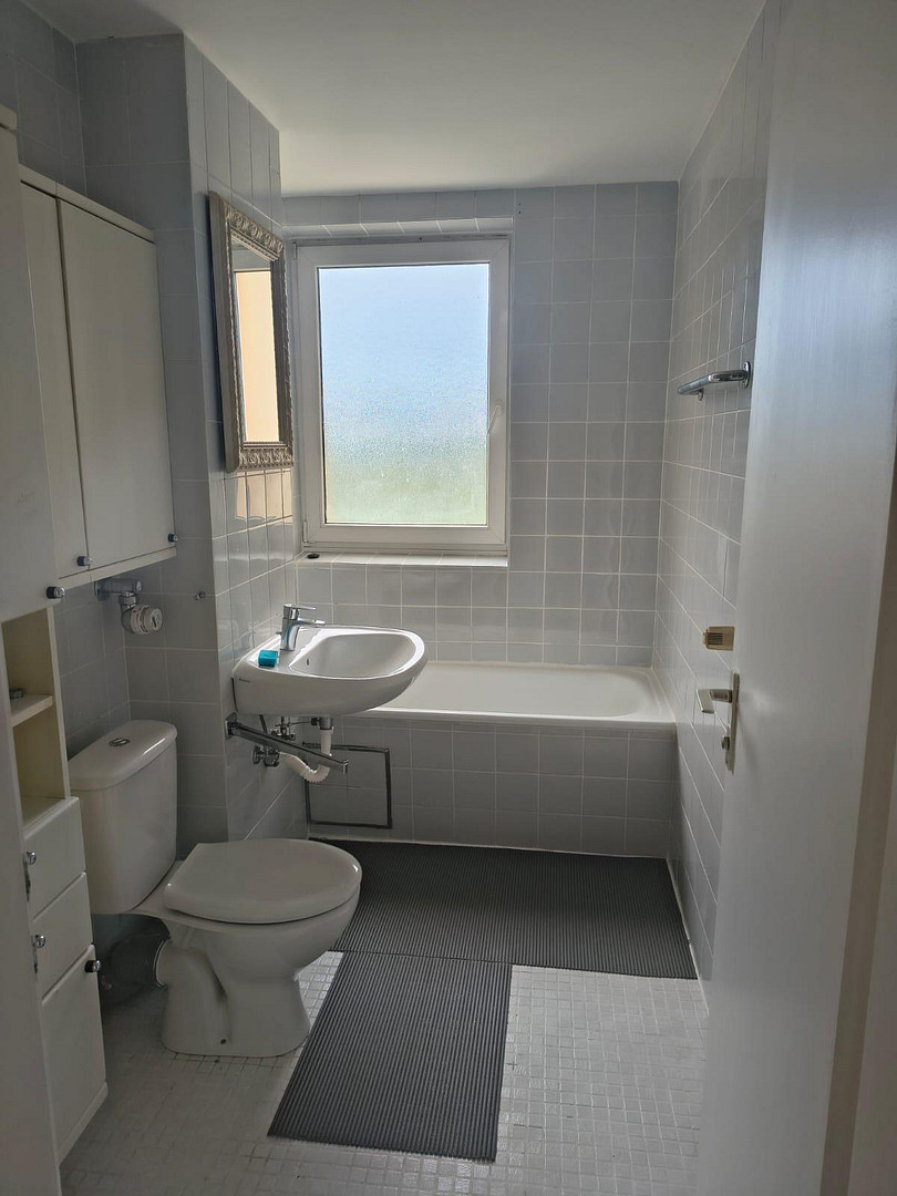 3 WG Zimmer in 3-4er WG Zimmer 1 -- 900 € / Zimmer 2 -- 800 € / Zimmer 3 -- 700 € – Karl-Marx-Ring 92, 81735 München-Ramersdorf(Neuperlach) – Vorschaubild 3