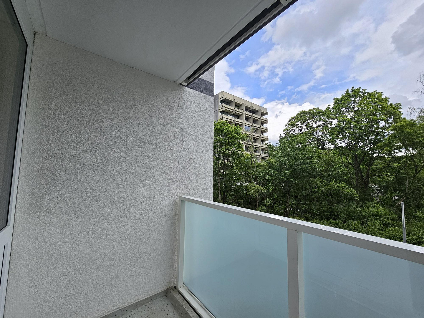 Ruhige 1-Zimmer-Wohnung mit Balkon in Großhadern – Heiglhofstraße 86, 81377 München(Hadern) – Vorschaubild 4