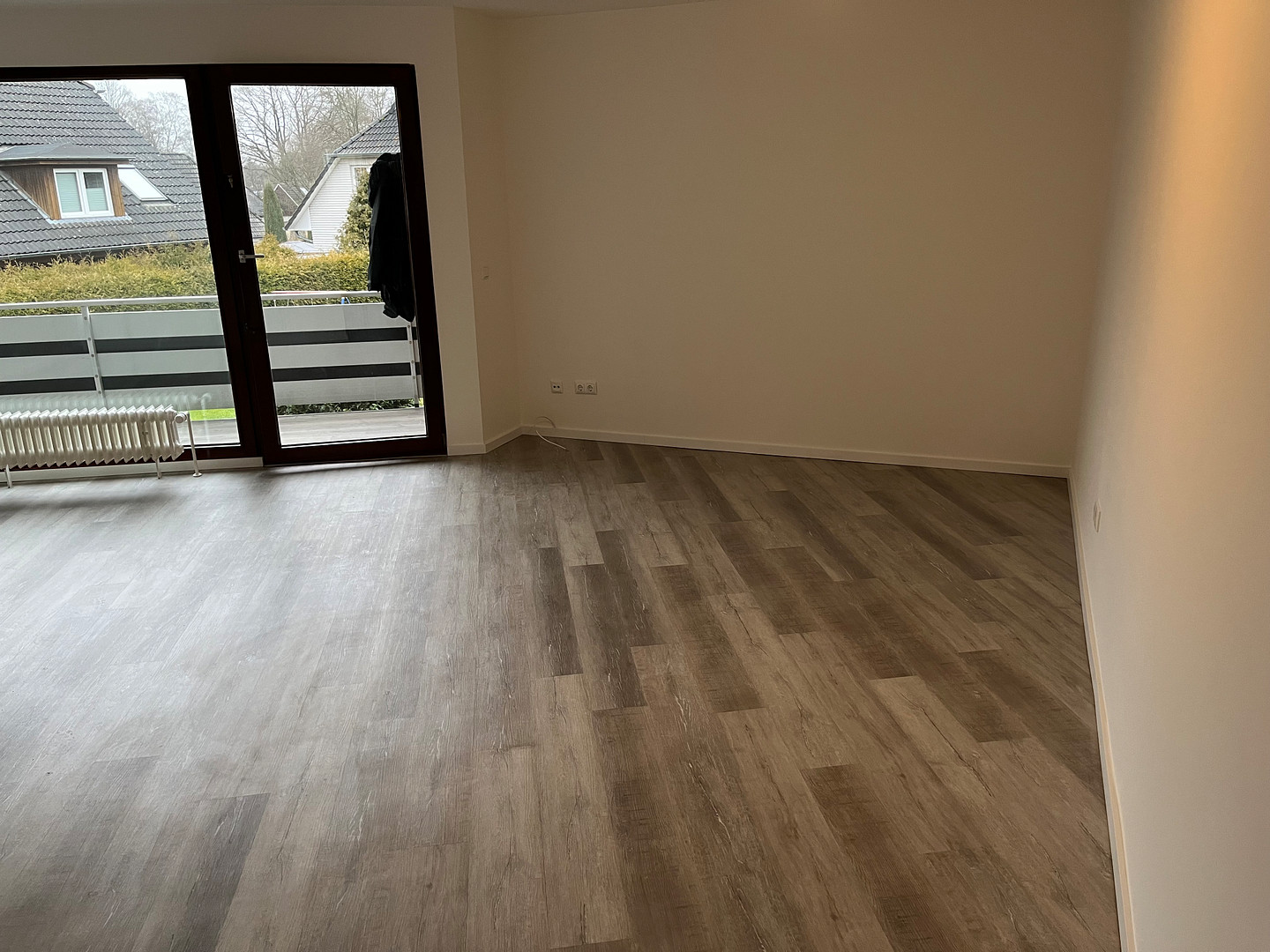 Sasel, schöne 4 Zimmerwohnung mit Tiefgarage in zentraler Lage – Schönsberg 1a, 22395 Hamburg(Sasel) – Vorschaubild 14
