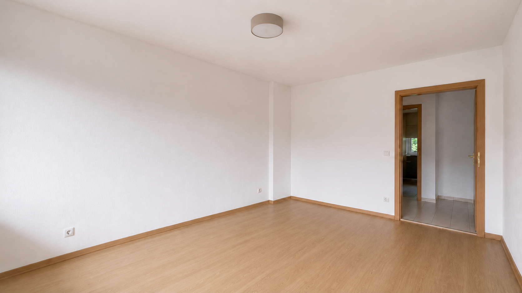 PROVISIONSFREI: Charmante 3-Zimmer-Wohnung mit Balkon in ruhiger Lage von München-Aubing – Hutterstr. 5, 81249 München(Lochhausen) – Vorschaubild 10