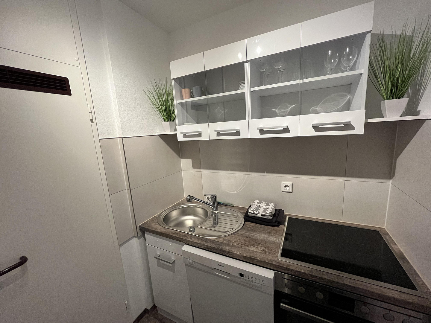 möblierte, sehr schöne 1,5 Zimmerwohnung in zentraler Innenstadtlage – D3, 1 undefined – Vorschaubild 8